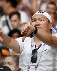  亚特兰大主帅赛后炮轰，裁判误判成焦点  